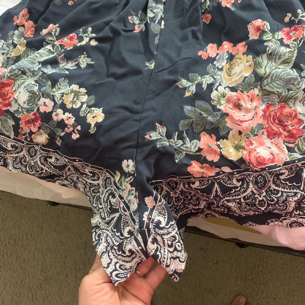 Pretty Rose Romper - Picture 8 of 11